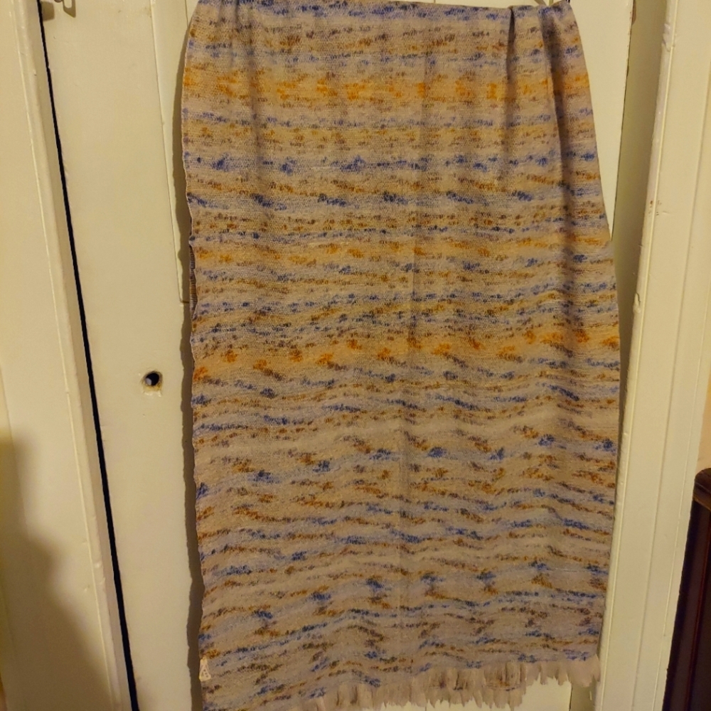 NWOT Pretty Persuasions Blue and Cream striped Scarf 🧣